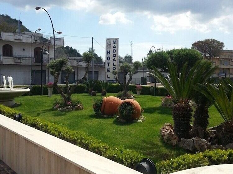 酒店 Maddaloni
