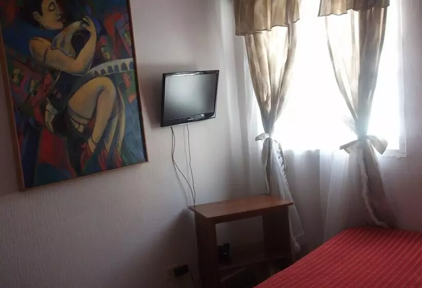 ホテル Mediterraneo B&b