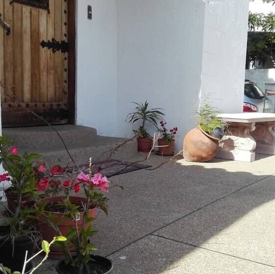 هتل Mediterraneo B&b