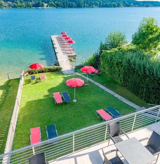 בית מלון כפרי Pension Helios