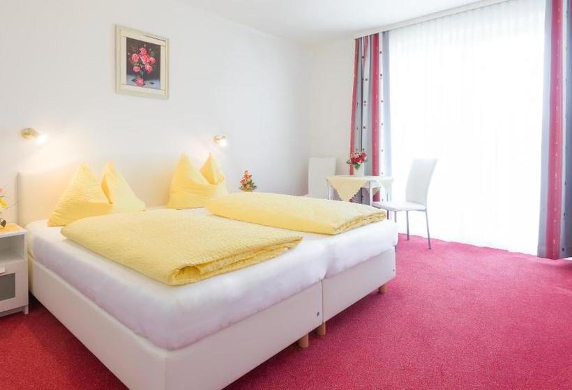 בית מלון כפרי Pension Helios