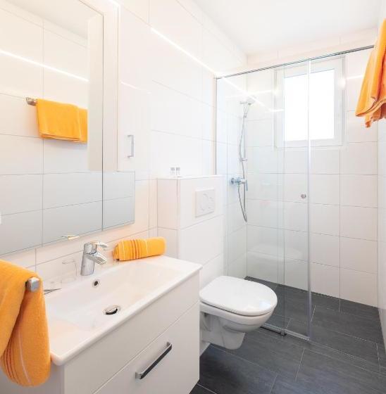 בית מלון כפרי Pension Helios