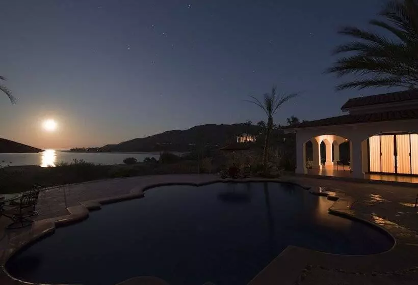 Hotelli Rancho Las Cruces