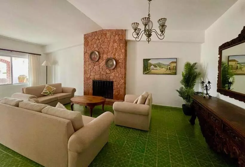 Hotelli Rancho Las Cruces