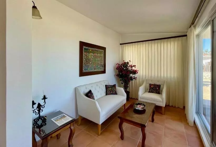 Hotelli Rancho Las Cruces
