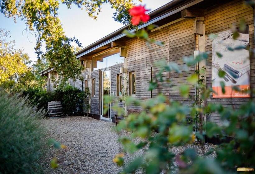 Отель Valdonica Winery Fine Dine & Wine