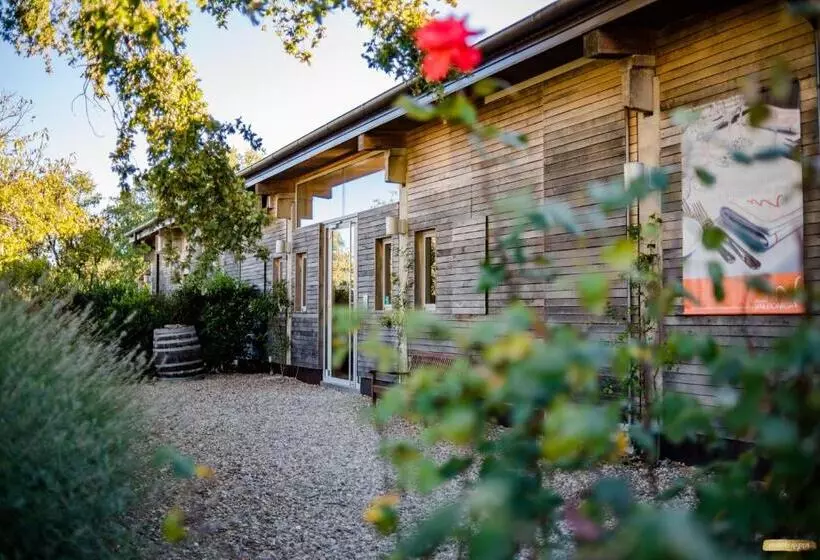Hotelli Valdonica Winery Fine Dine & Wine