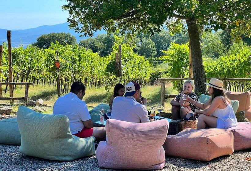 Отель Valdonica Winery Fine Dine & Wine