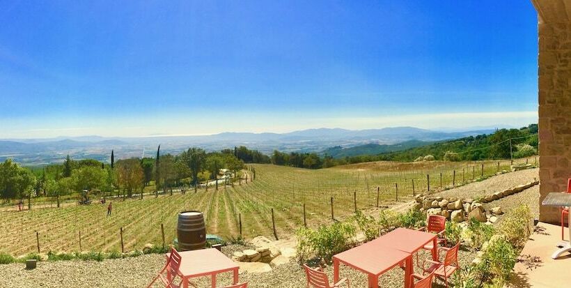 Отель Valdonica Winery Fine Dine & Wine