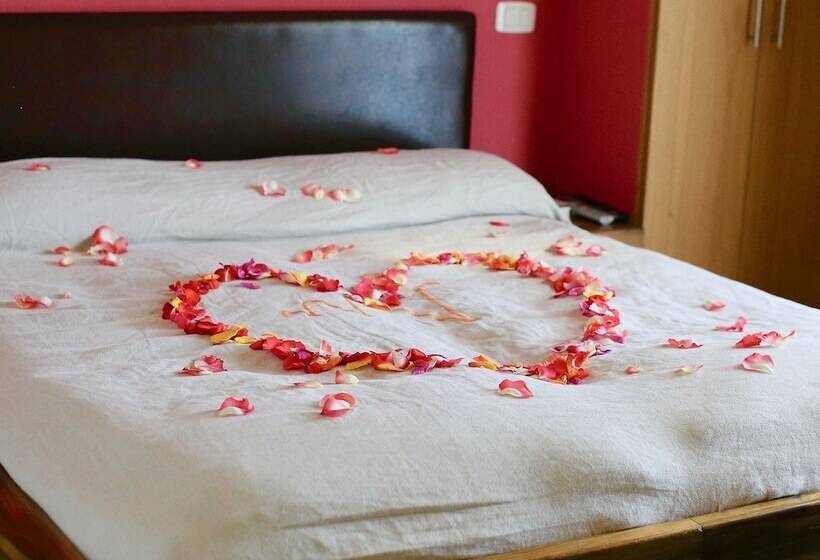 Отель Valdonica Winery Fine Dine & Wine