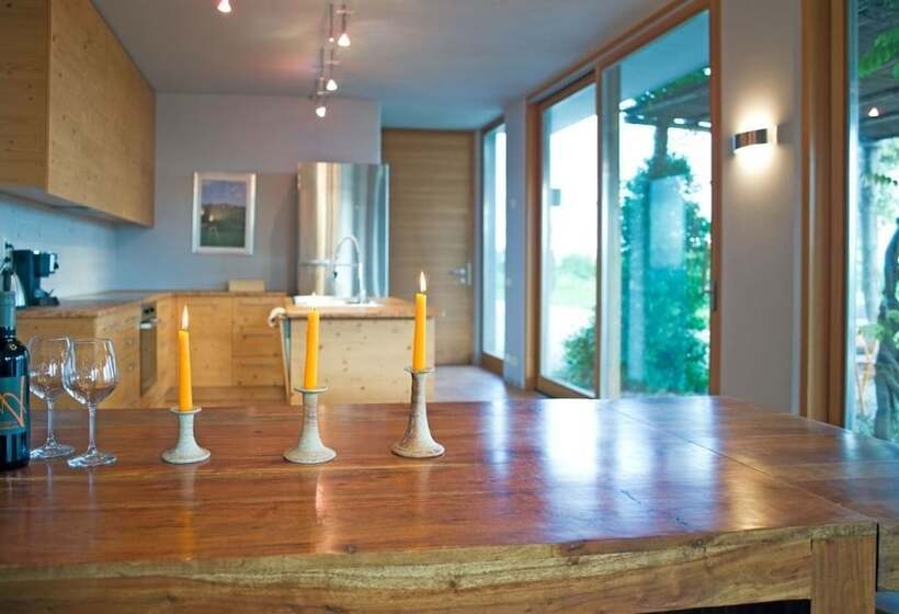 Отель Valdonica Winery Fine Dine & Wine