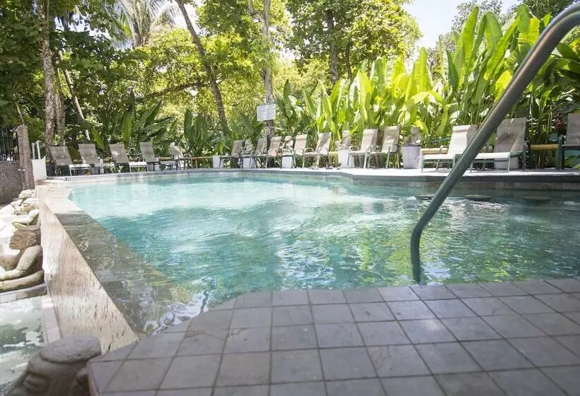 Oceanfront Hotel Verde Mar Direct Access To The Beach