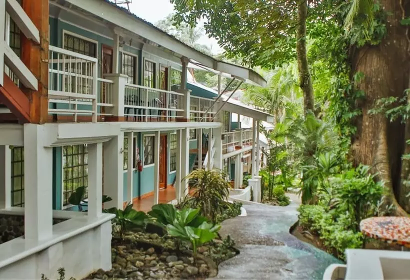 Oceanfront Hotel Verde Mar Direct Access To The Beach