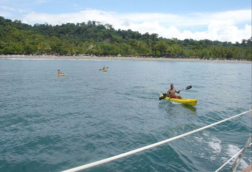Oceanfront Hotel Verde Mar Direct Access To The Beach