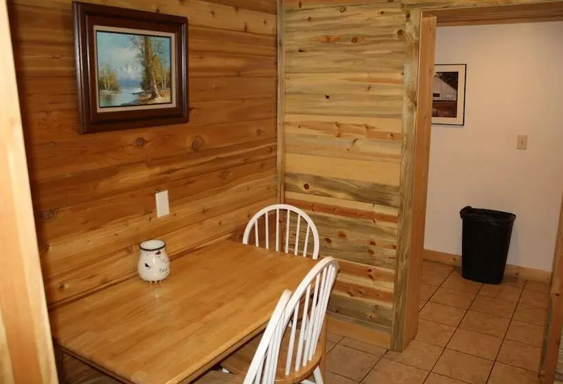 هتل Wapiti Lodge