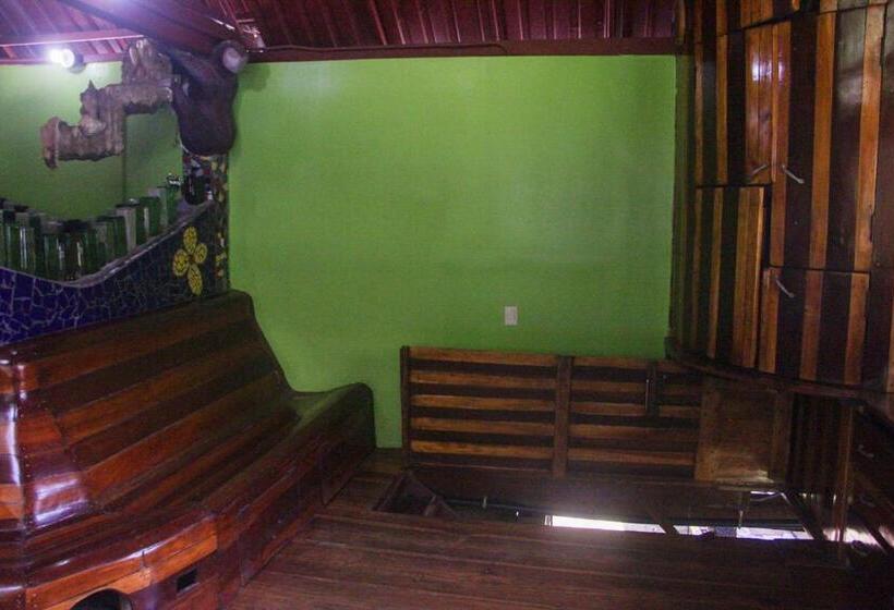 فندق صغير Rocking J's