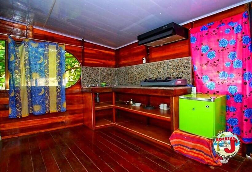 فندق صغير Rocking J's