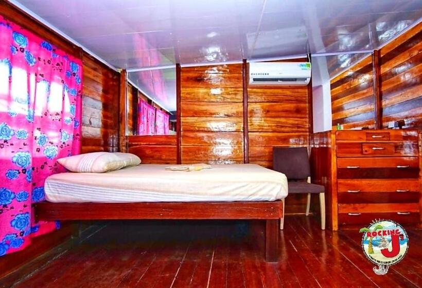 فندق صغير Rocking J's