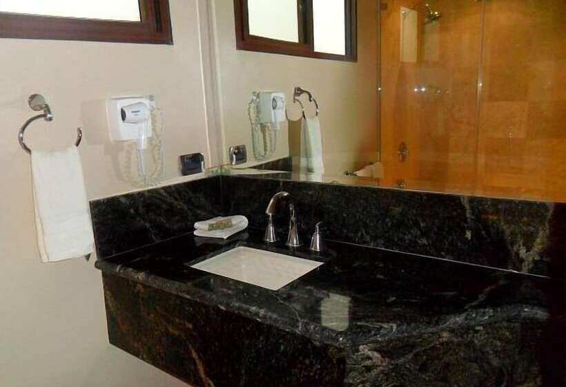 فندق 1915 Inn & Suites