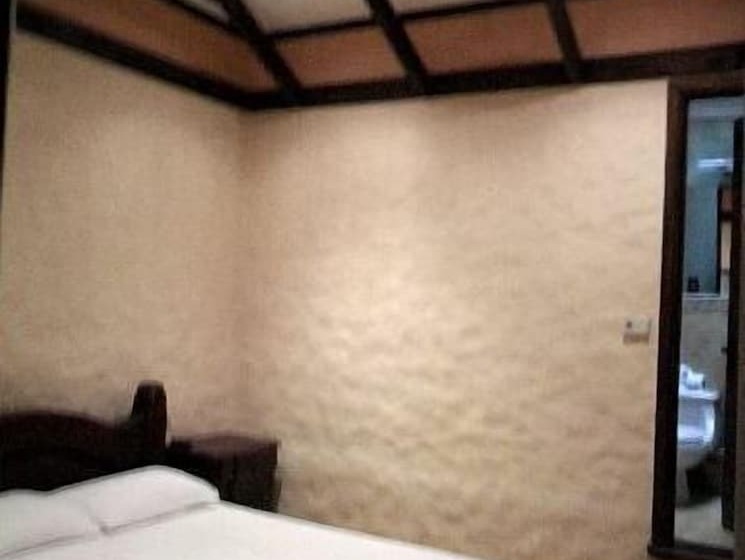 فندق 1915 Inn & Suites