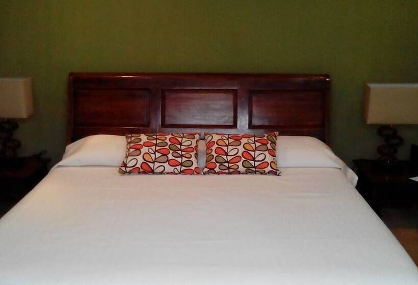 فندق 1915 Inn & Suites