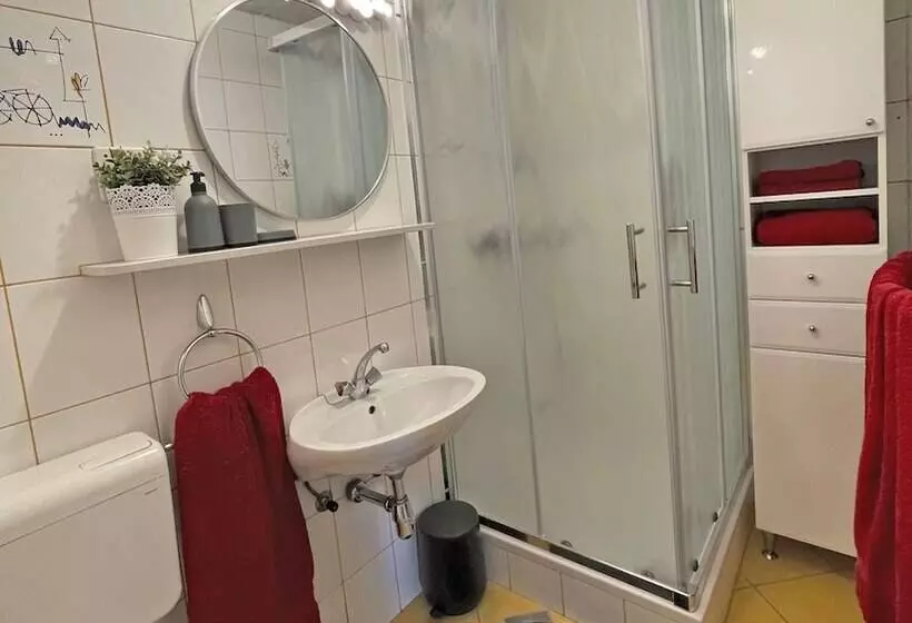 Hotelli Studio Apartment Andrijana