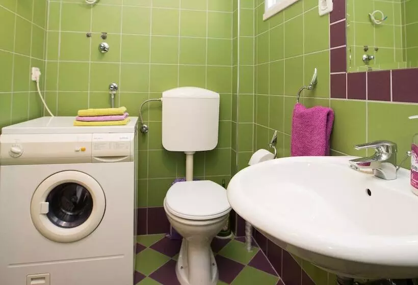 Hotelli Studio Apartment Andrijana