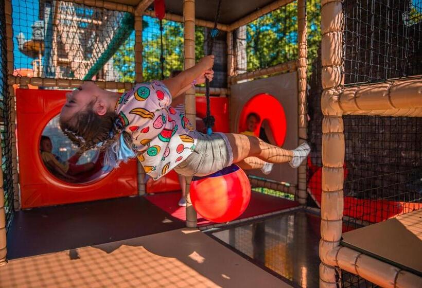 فندق Avalon Resort & Spa