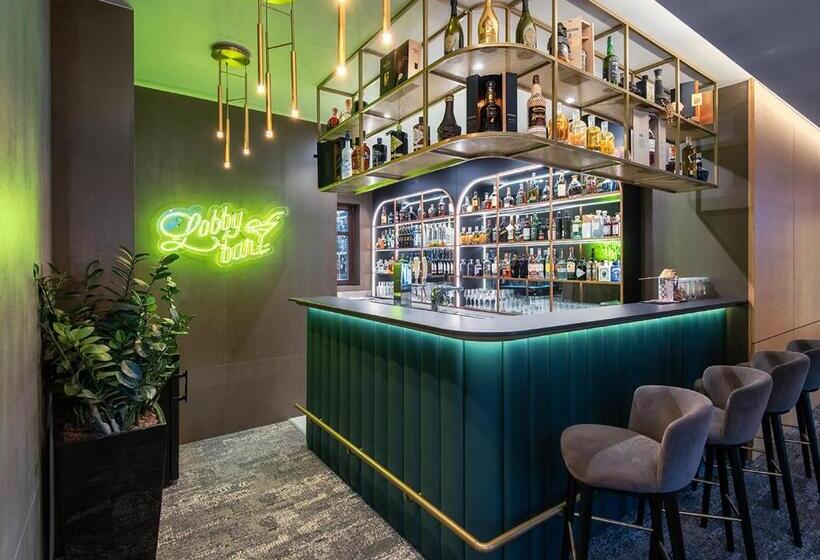 فندق Avalon Resort & Spa