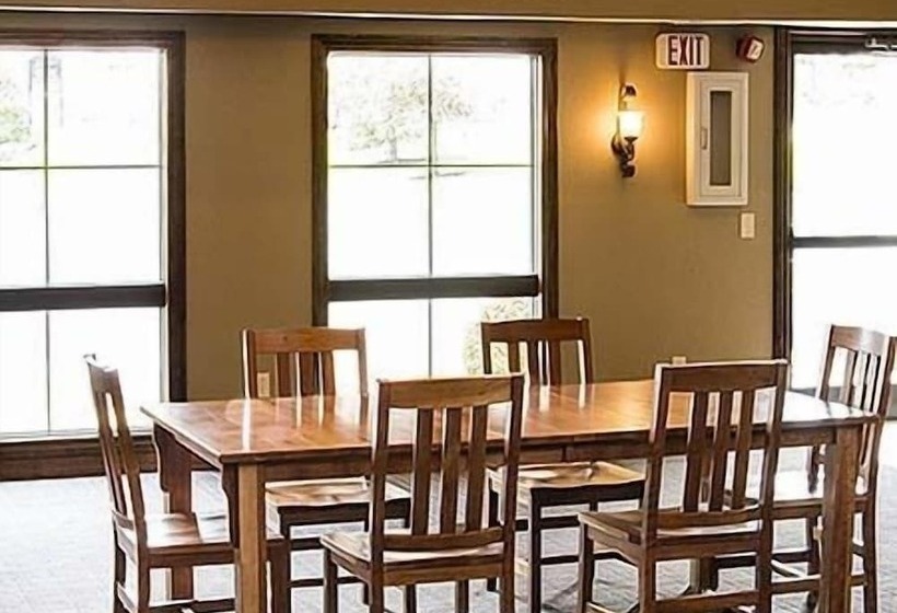 בית מלון כפרי Clock Tower Inn Berne