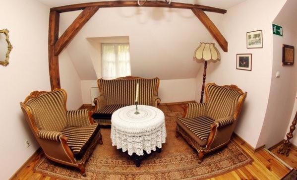 فندق Dworek Kutno