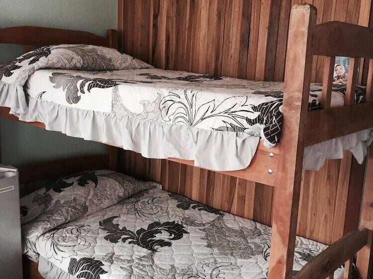 호텔 & Hostel Sloth Backpackers