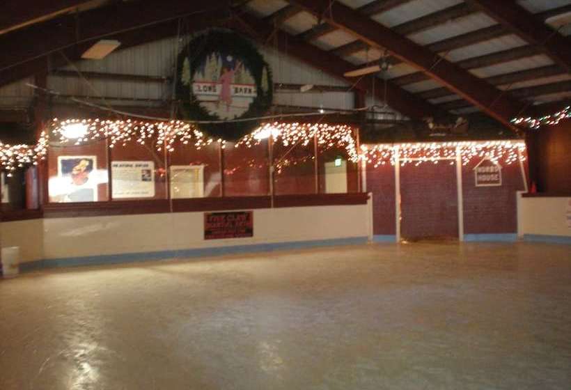 فندق The Long Barn Lodge