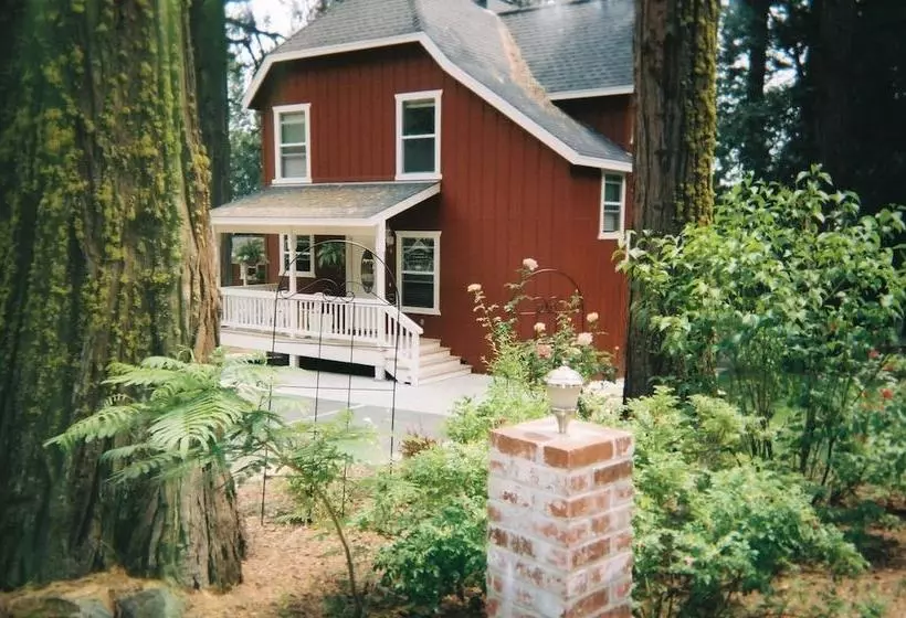 Hotelli The Long Barn Lodge