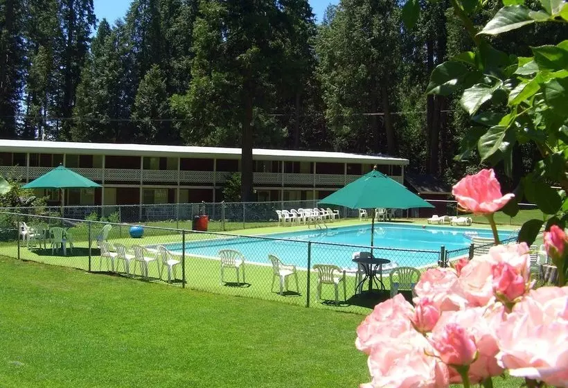 Hotelli The Long Barn Lodge