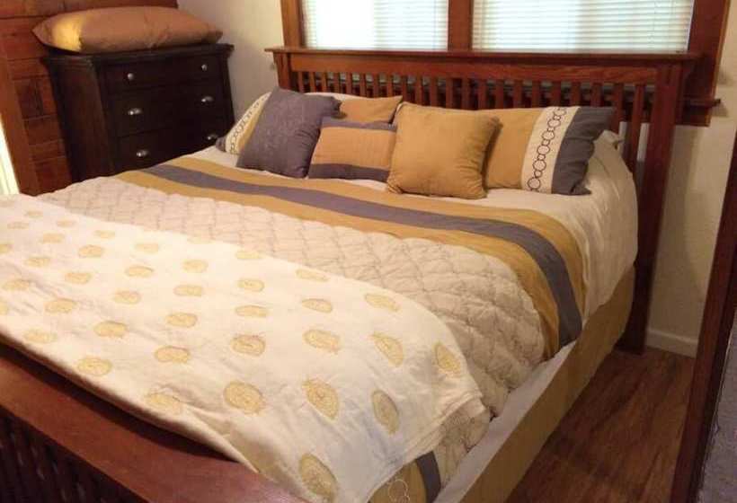 فندق The Long Barn Lodge