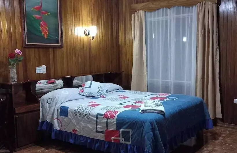 ホテル Monteverde Ecolodge