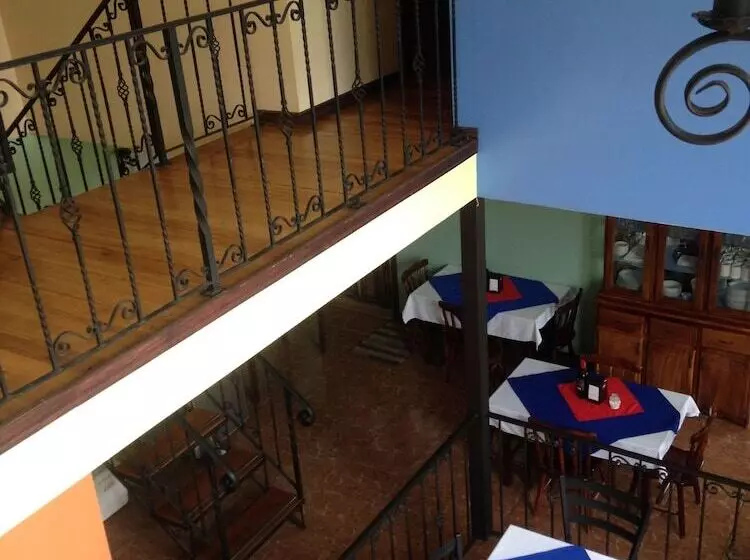 ホテル Monteverde Ecolodge