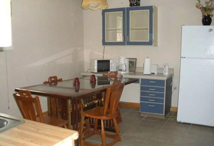 Hotelli Questa Lodge