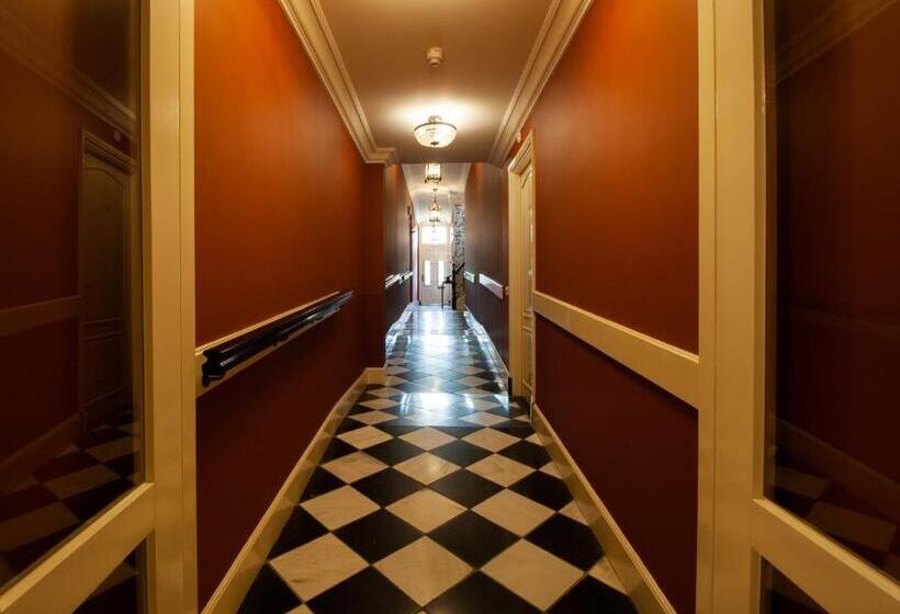 ホテル Villa Veertien