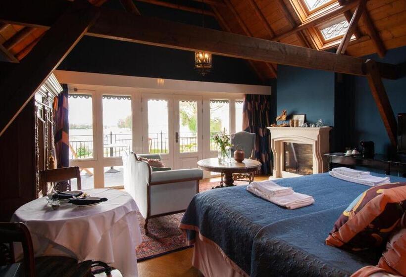 ホテル Villa Veertien