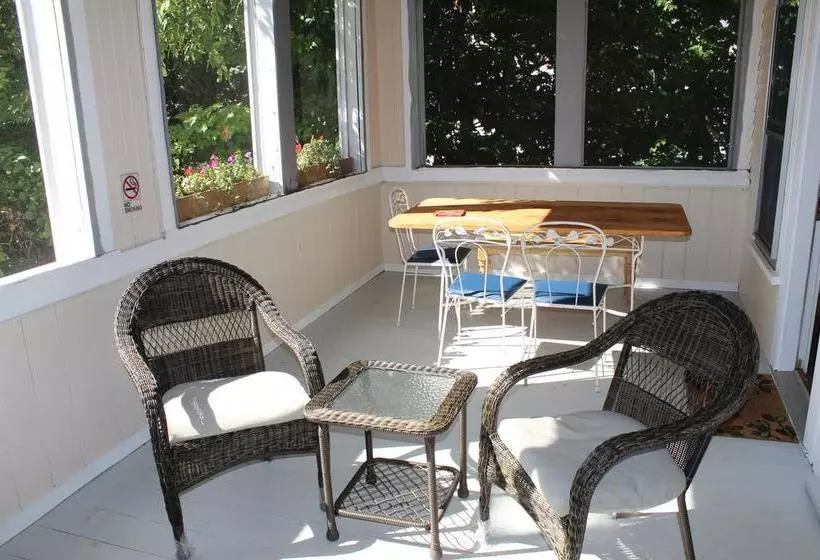 ホテル White Mountains Hostel