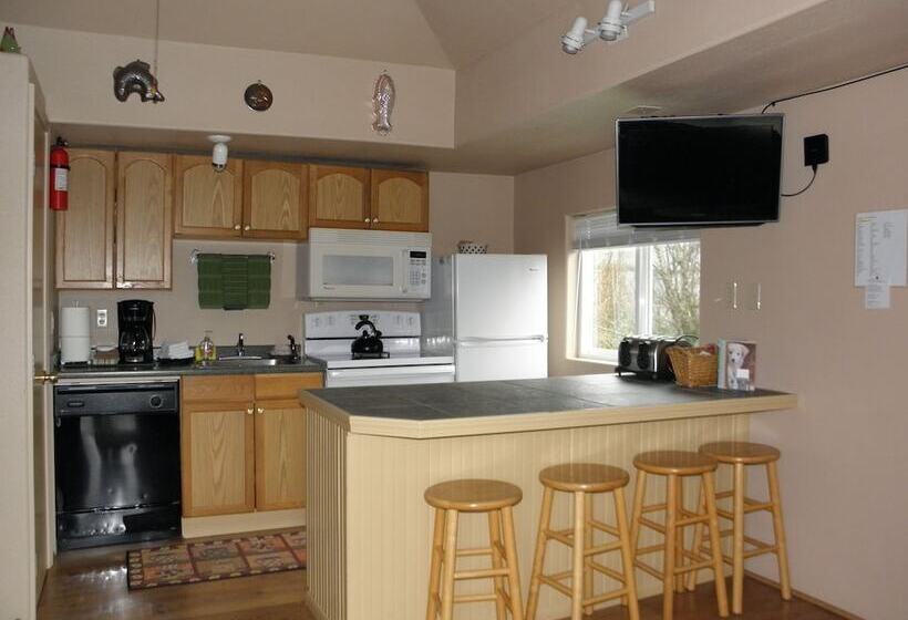 Sea Haven Motel & Guest House