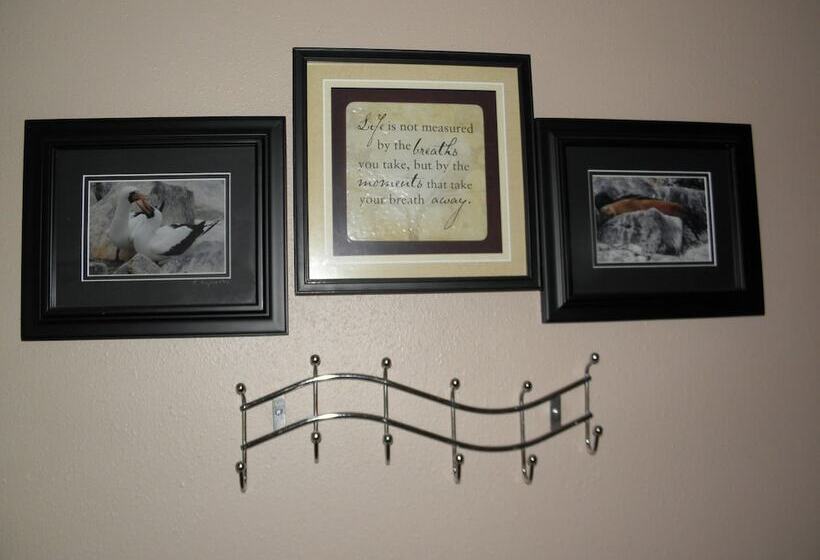 Sea Haven Motel & Guest House