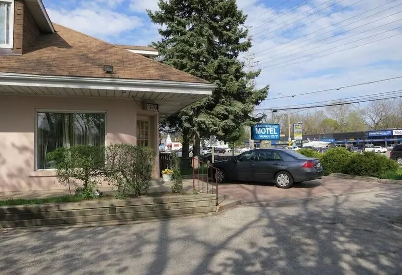 Clarkson Village Motel, 1815 Lakeshore Rd West Mississauga
