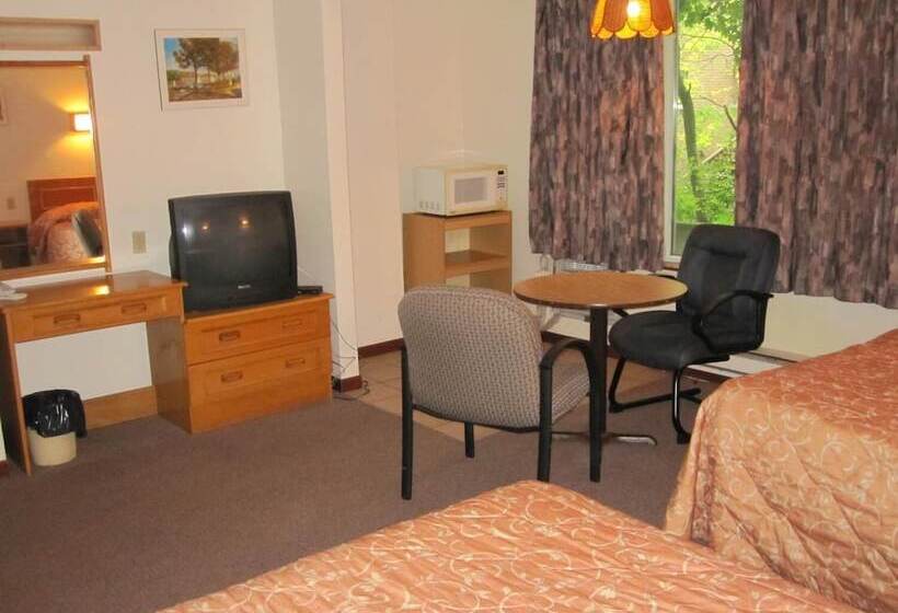 Clarkson Village Motel