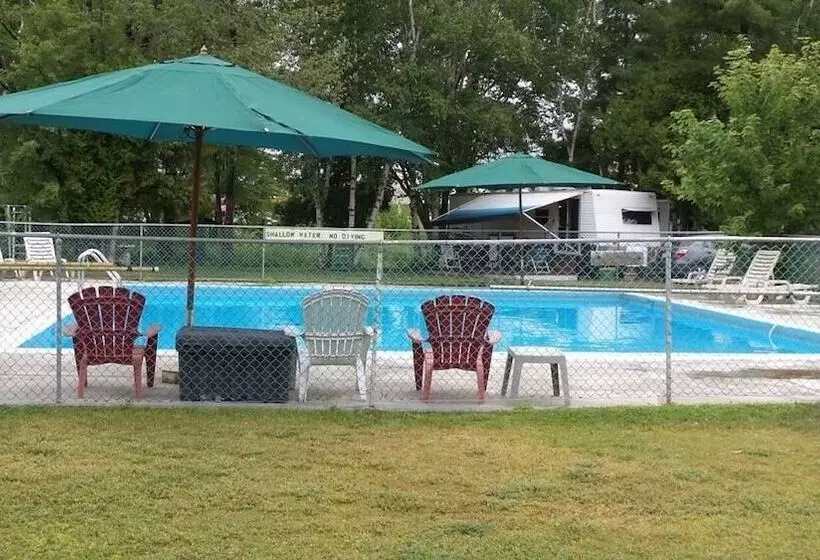 Franklin Motel, Tent & Trailer Park
