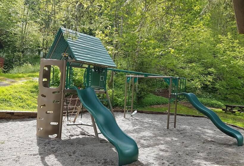 Holiday Motel & Rv Resort