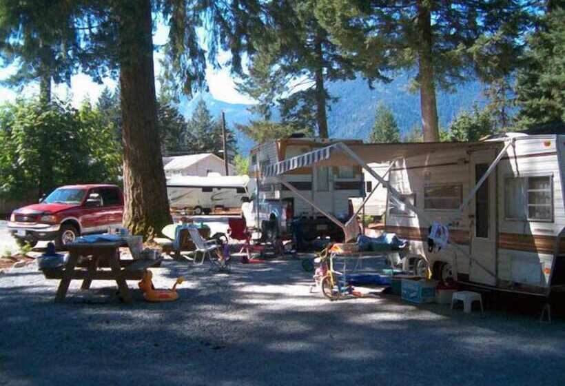 Holiday Motel & Rv Resort