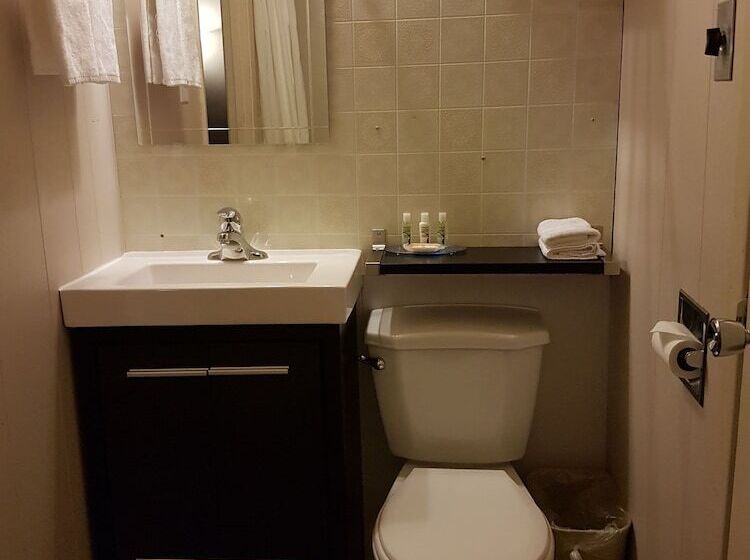 Holiday Motel & Rv Resort